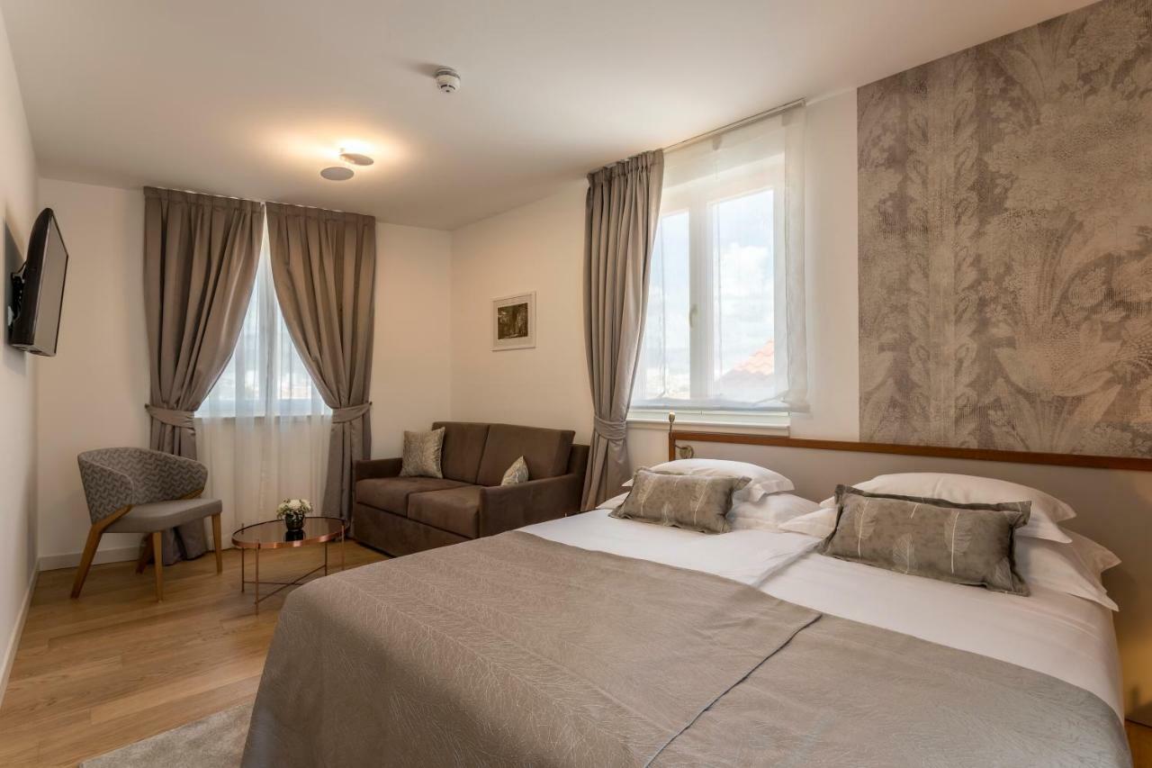 Residence Stine Split Eksteriør billede